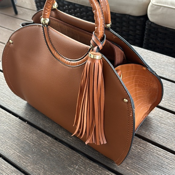 Camel Croc Pattern Satchel - Picture 3 of 6